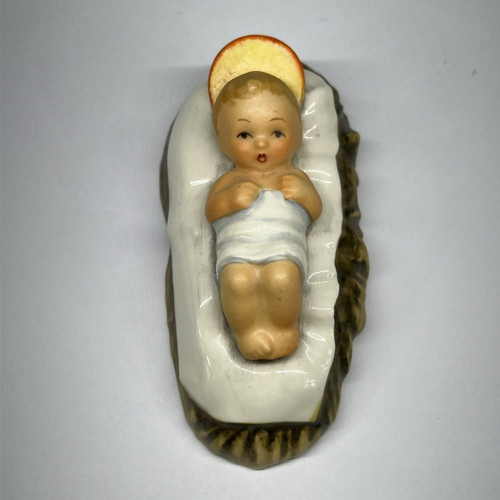 Vintage‎ 1951 Goebel Hummel Baby Jesus Nativity Scene Figurine 214A  3.5"
